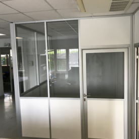 Cloison modulaire blanc semi vitré